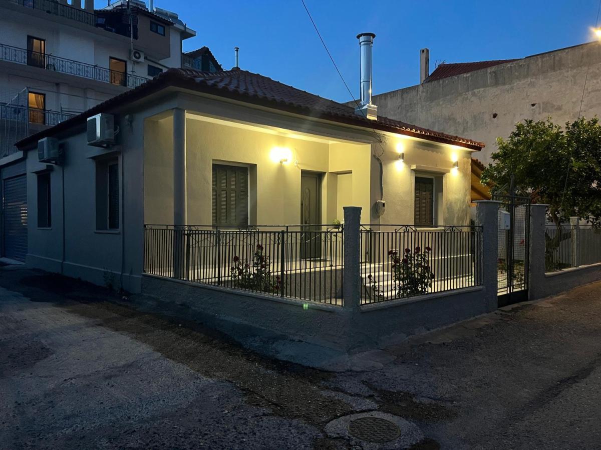 Όμορφη Μονοκατοικία Με 2 Υπνοδωμάτια Και Τζάκι Nafpaktos Ngoại thất bức ảnh